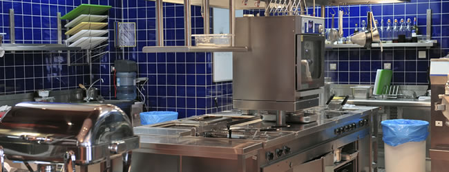 Schoonmaak industriële keuken
